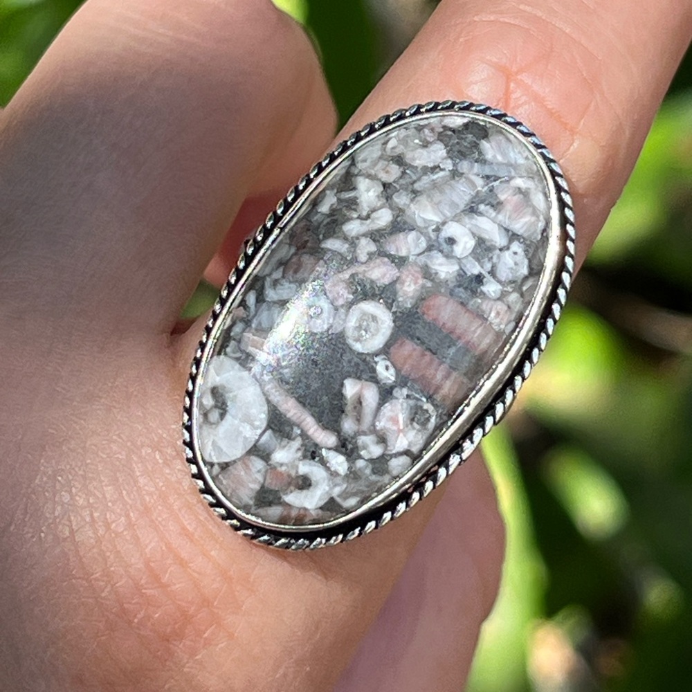 Size 10.25 925 silver plated Pinolith ring‎